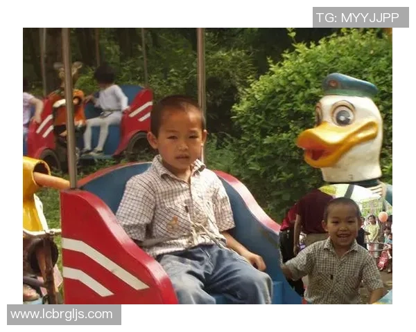 与杨军畅谈足球生涯的点滴回忆与成长历程