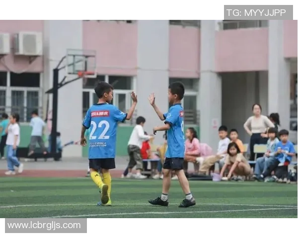 乔教练足球:培养青少年足球人才的创新方法与实践探索 乔教练足球:培养青少年足球人才的创新方法与实践探索