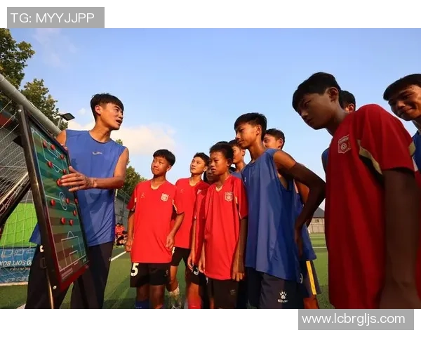 在绿茵场上追逐梦想足球带来的无尽喜悦与激情