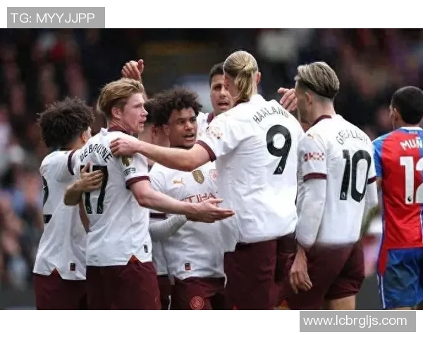 冬季足球盛宴踢出激情与活力的精彩时刻 冬季足球盛宴踢出激情与活力的精彩时刻