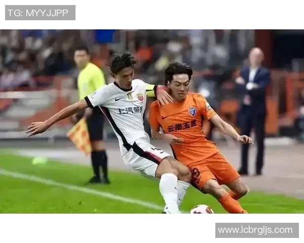 广州足球队比赛经验引发热议球迷对战术选择和球员表现展开激烈讨论 广州足球队比赛经验引发热议球迷对战术选择和球员表现展开激烈讨论